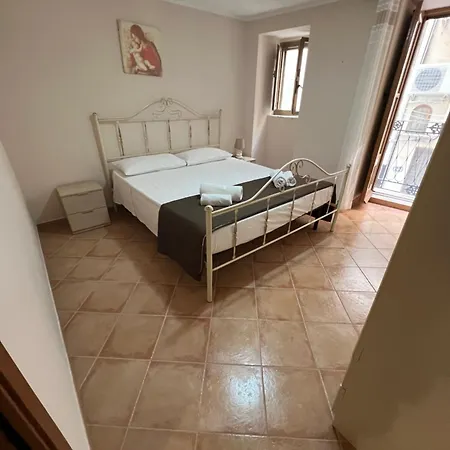 Casa Gioeni * Cefalu